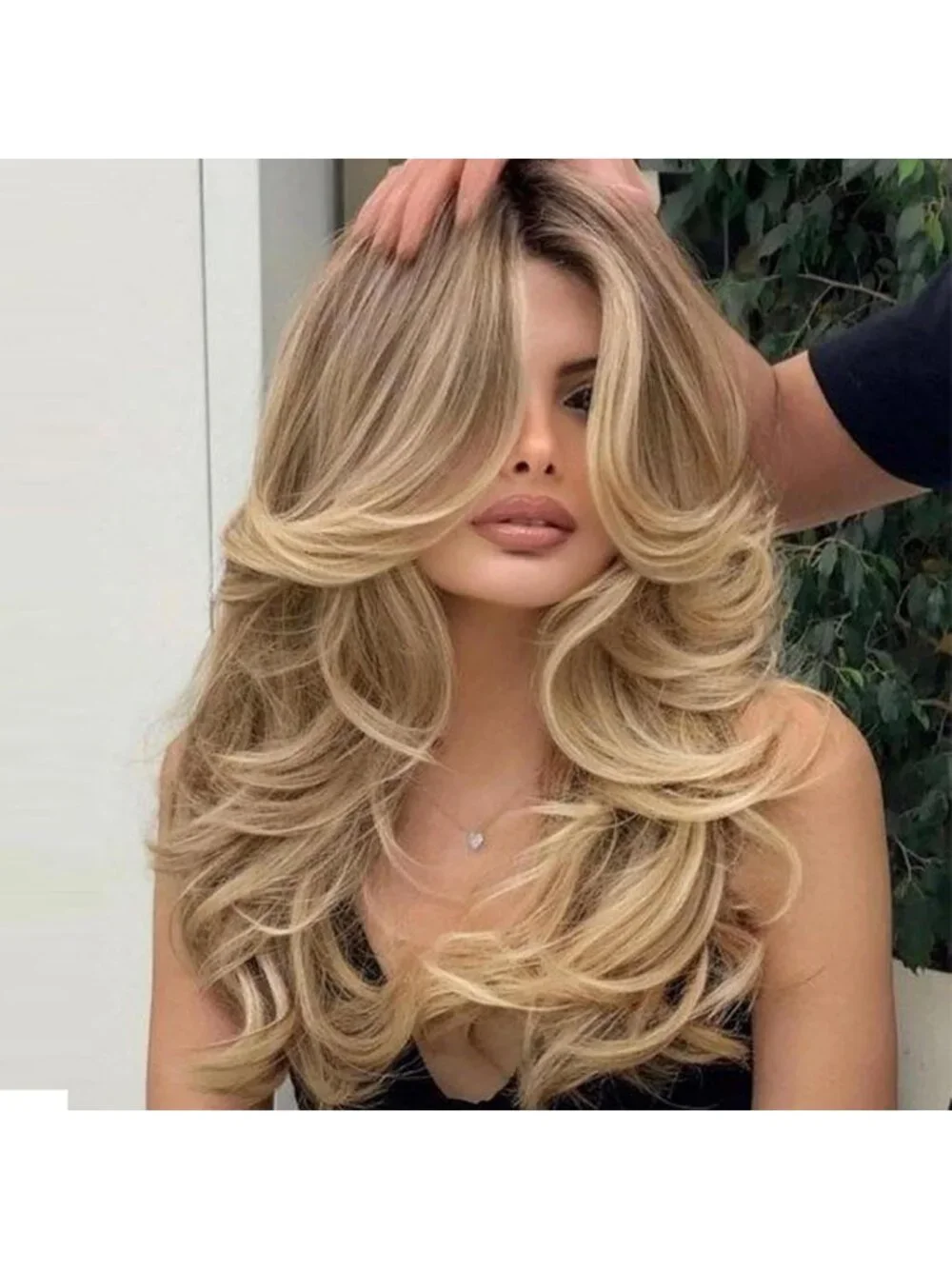 Women's Blonde Long Blonde Wavy Synthetic Platinum Layered Classic Wigs